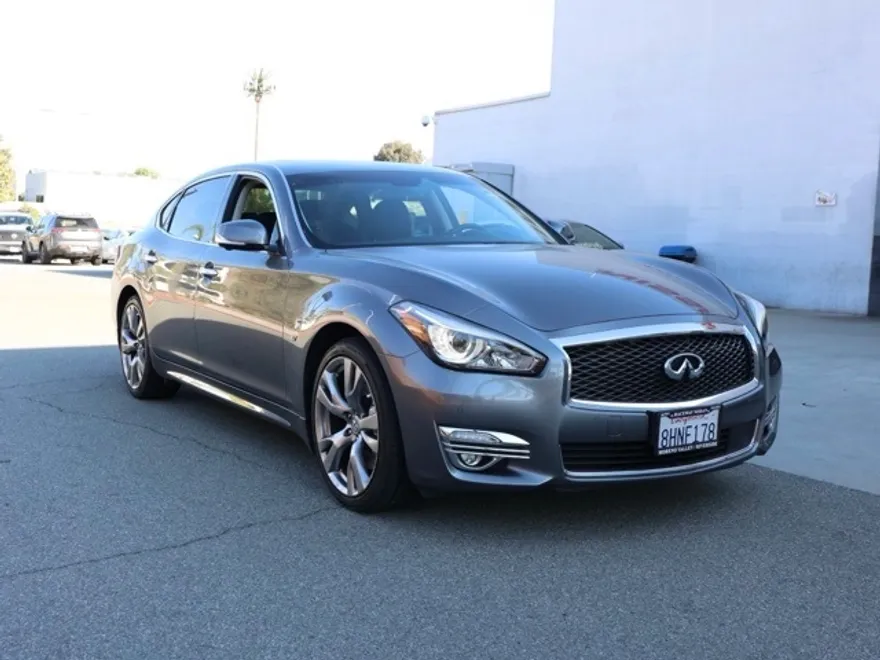2019 Infiniti Q70L 3.7 photo 1