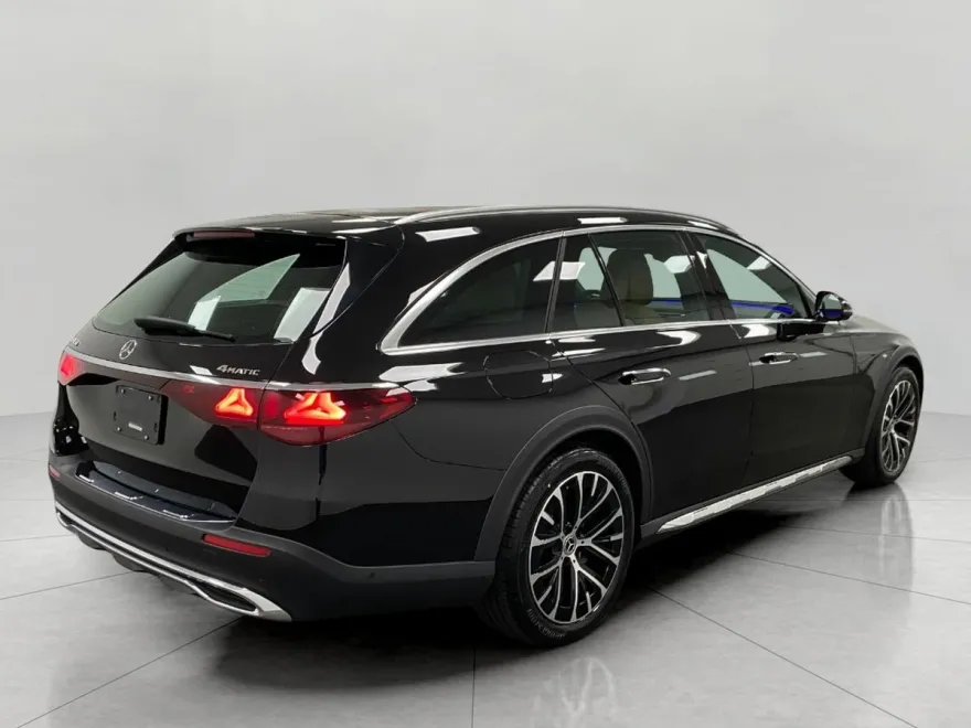 2025 Mercedes Benz E 450 4MATIC All-Terrain Wagon photo 1