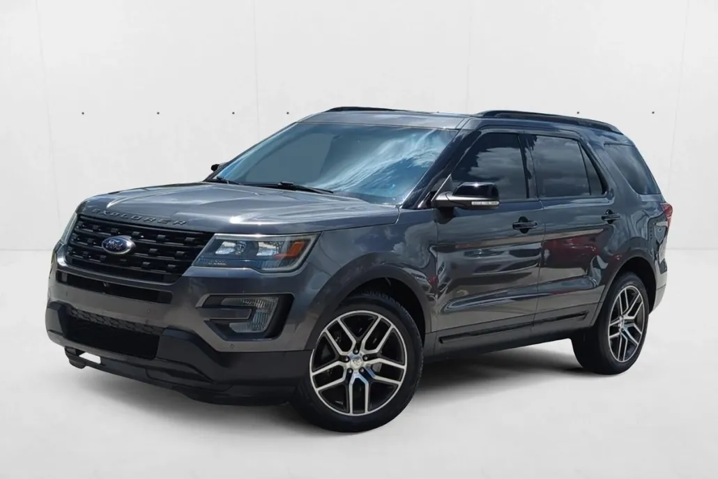 2016 Ford Explorer Sport photo 1