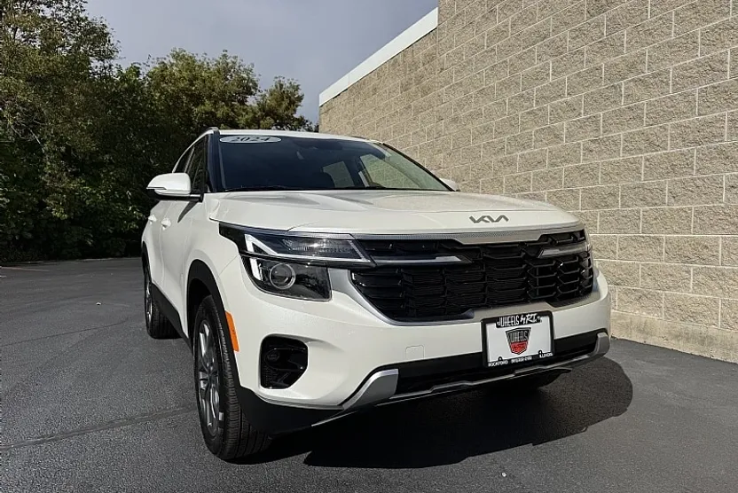 2024 Kia Seltos S X-Line photo 1