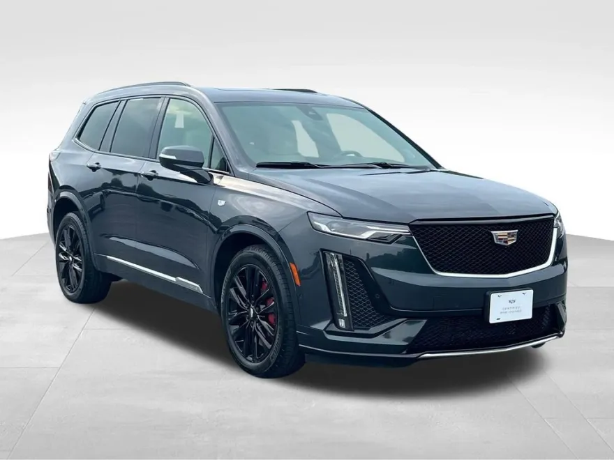2023 Cadillac XT6 Sport photo 1