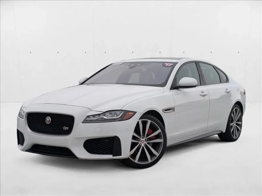 2017 Jaguar XF S photo 1