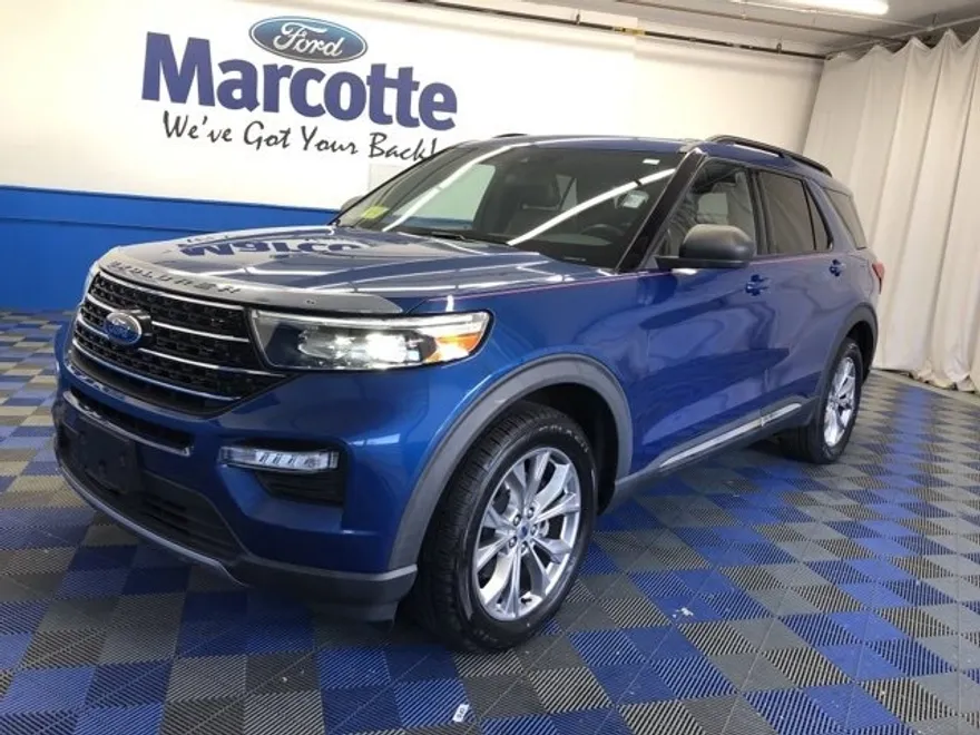 2020 Ford Explorer XLT photo 1