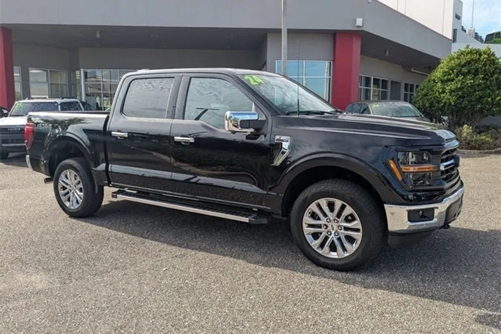 2024 Ford F-150 XLT photo 1