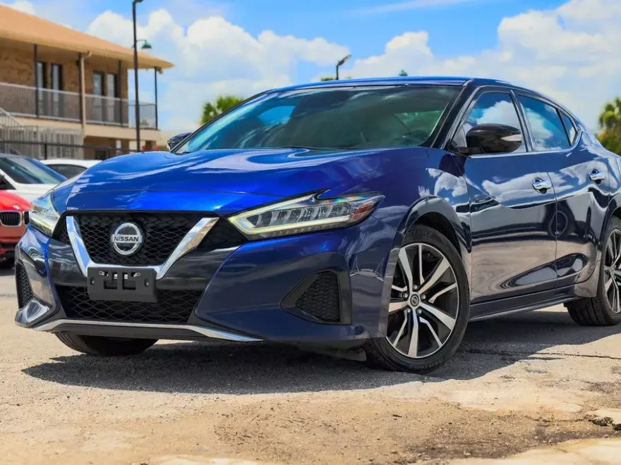 2020 Nissan Maxima SV photo 1