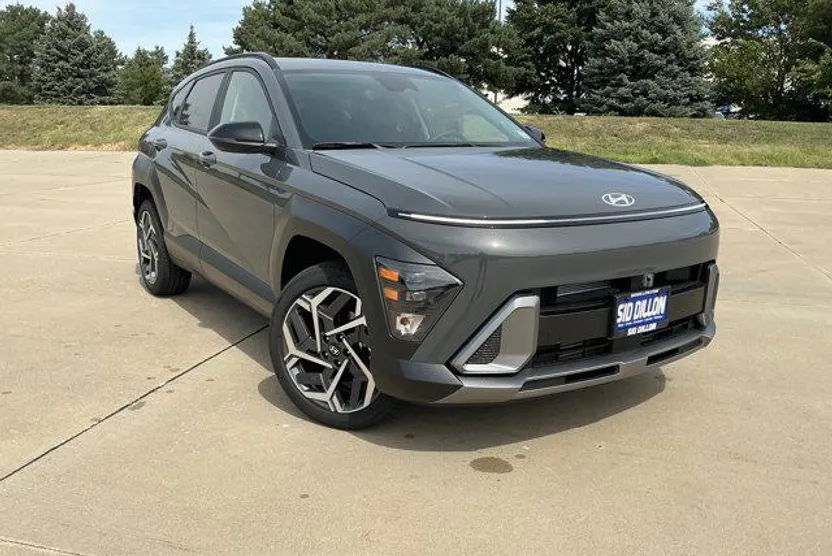 2026 Hyundai Kona SEL photo 1