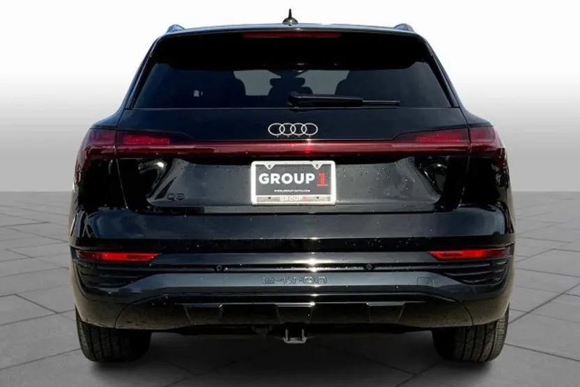 2024 Audi Q8 E-tron Premium Plus photo 1