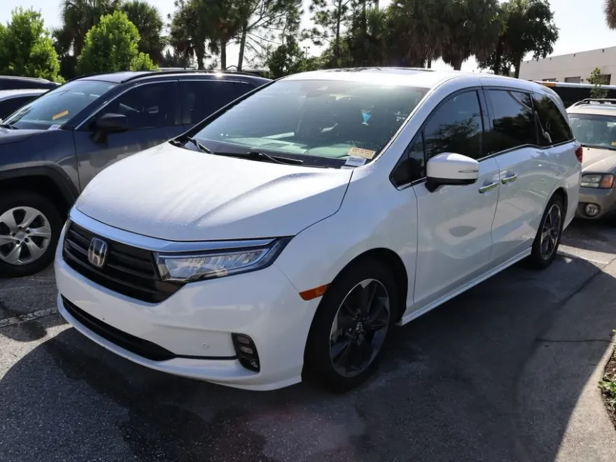 2023 Honda Odyssey Elite photo 1