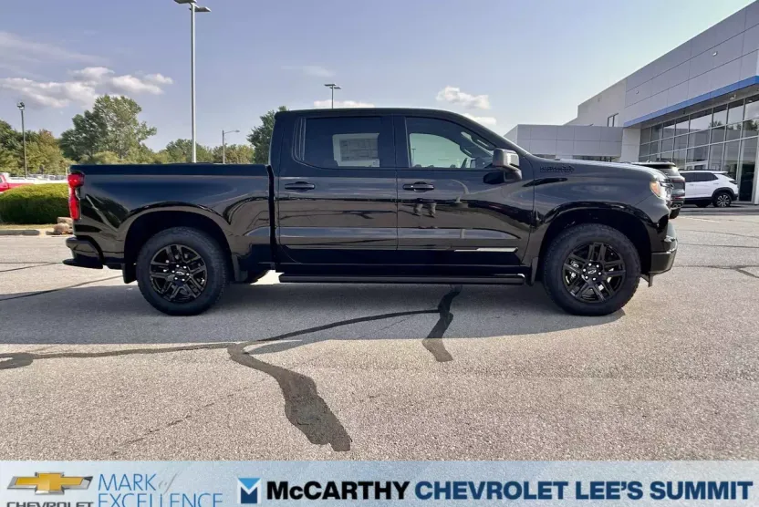 2025 Chevrolet Silverado 1500 High Country photo 1