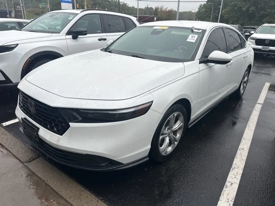 2024 Honda Accord LX photo 1