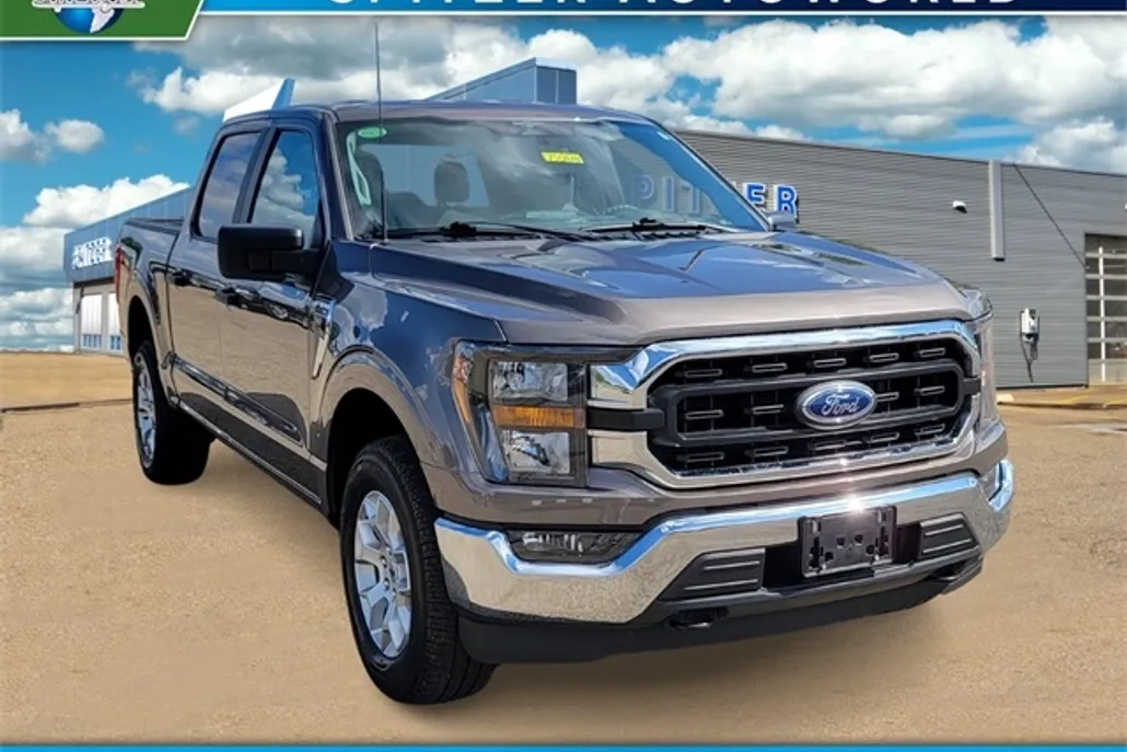 2023 Ford F-150 XLT photo 1