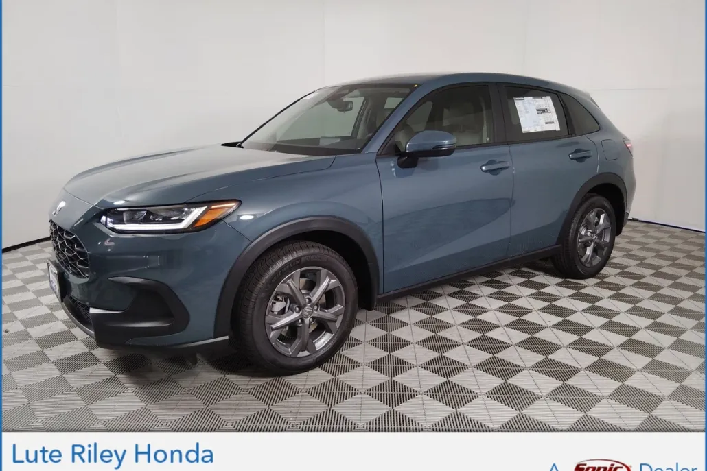 2026 Honda HR-V LX photo 1
