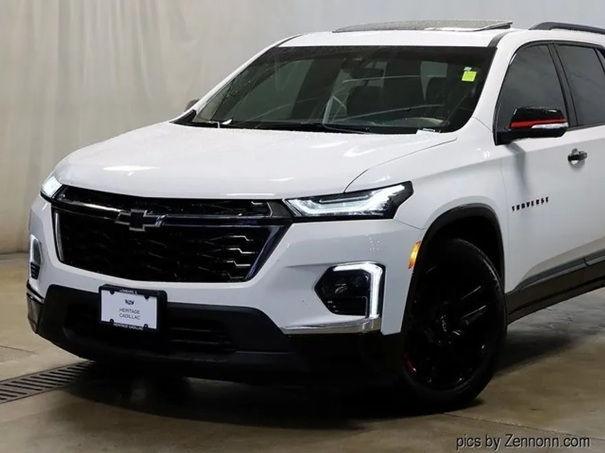 2023 Chevrolet Traverse Premier photo 1