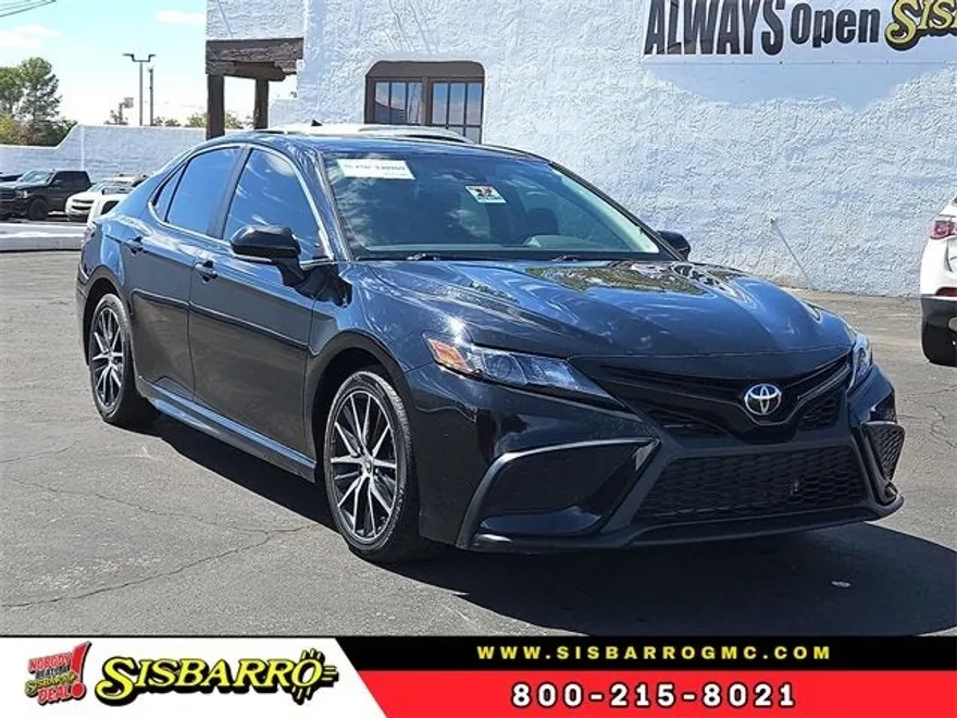 2024 Toyota Camry SE photo 1