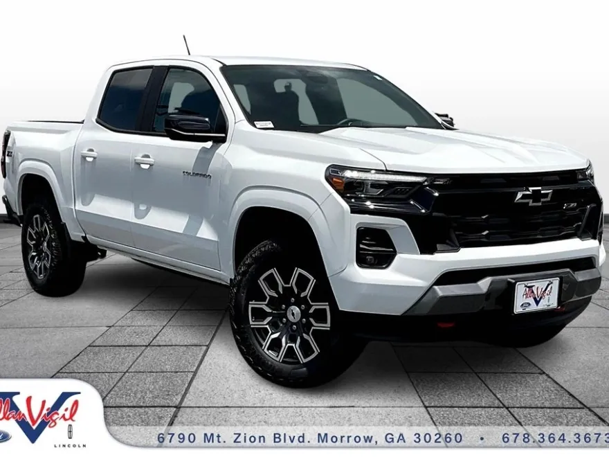 2024 Chevrolet Colorado Z71 photo 1