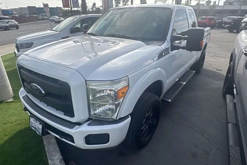 2013 Ford F-250 XL photo 1