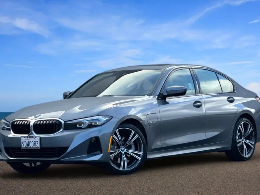 2023 Bmw 330e xDrive photo 1