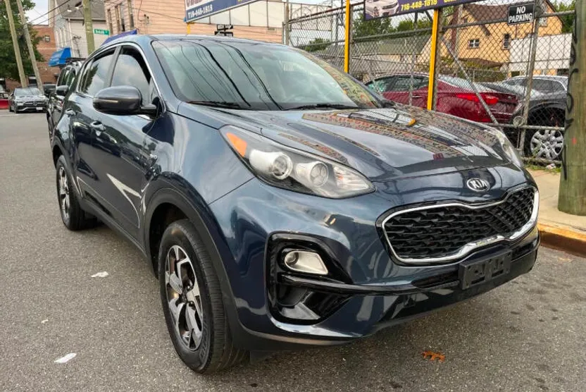 2020 Kia Sportage LX photo 1