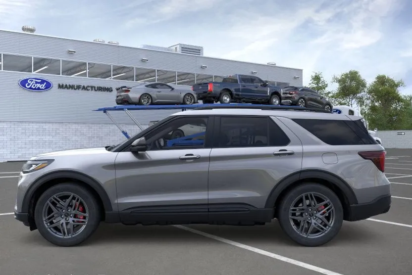 2025 Ford Explorer ST photo 1