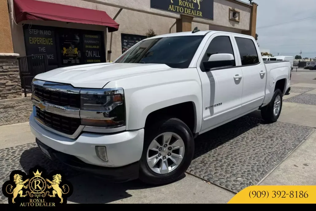 2018 Chevrolet Silverado 1500 LT photo 1