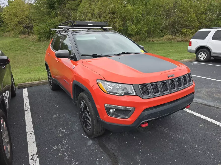 2020 Jeep Compass Trailhawk photo 1