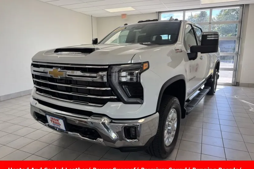 2024 Chevrolet Silverado 3500HD LTZ photo 1