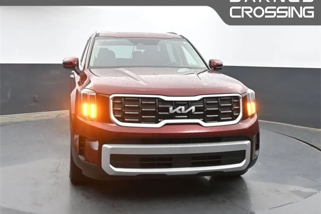 2024 Kia Telluride S photo 1
