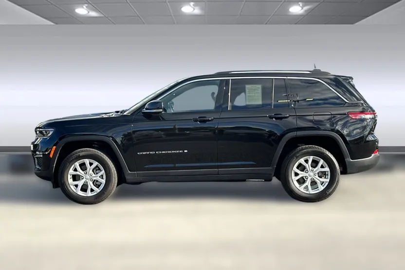 2024 Jeep Grand Cherokee Limited photo 1