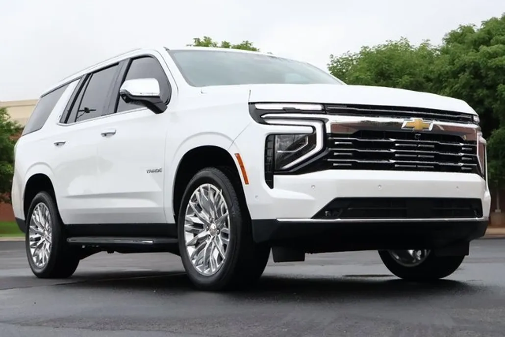 2025 Chevrolet Tahoe Premier photo 1