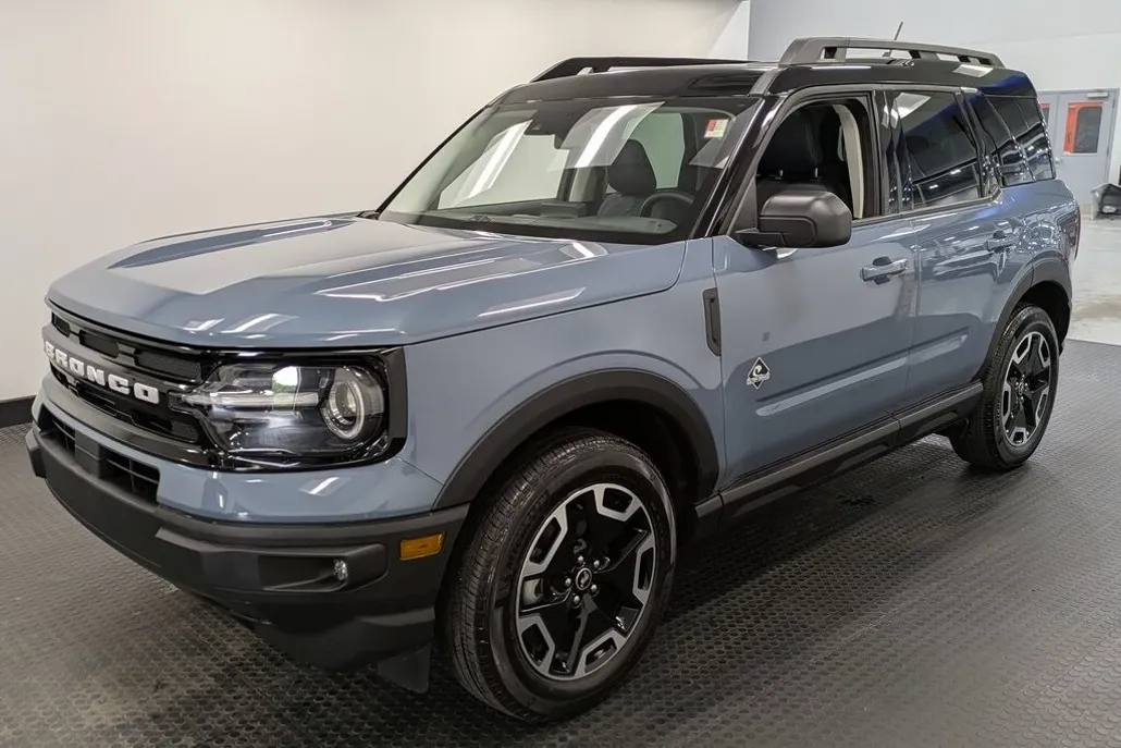 2024 Ford Bronco Sport Outer Banks photo 1