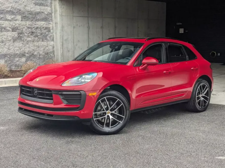 2025 Porsche Macan S photo 1