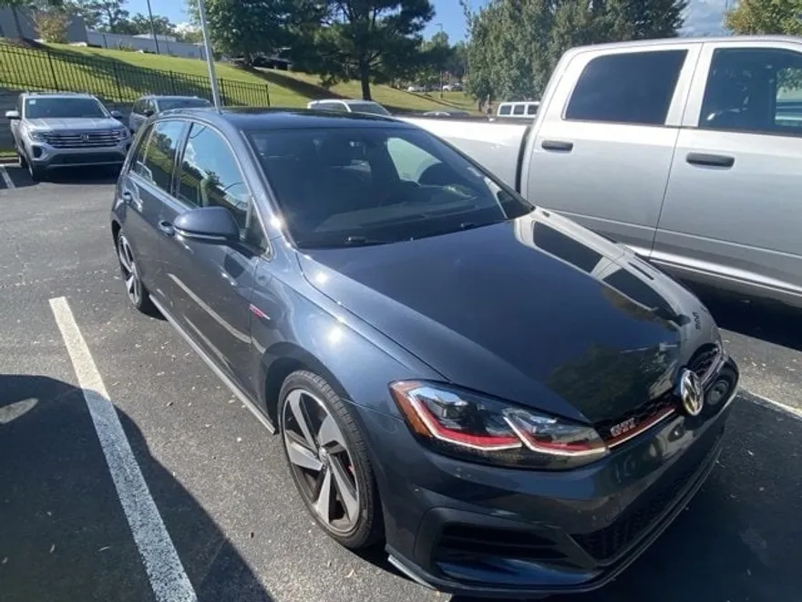 2020 Volkswagen Golf GTI SE photo 1