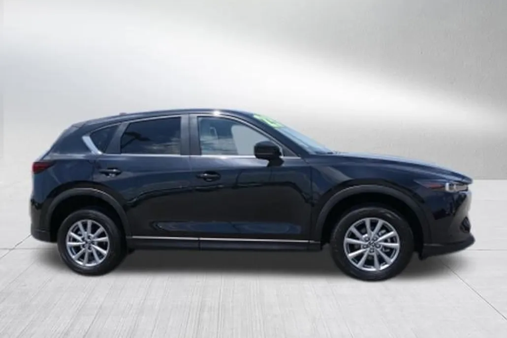 2023 Mazda CX-5 2.5 S Preferred photo 1