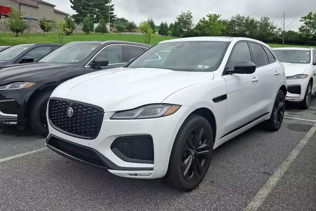 2026 Jaguar F-PACE R-Dynamic S P250 photo 1