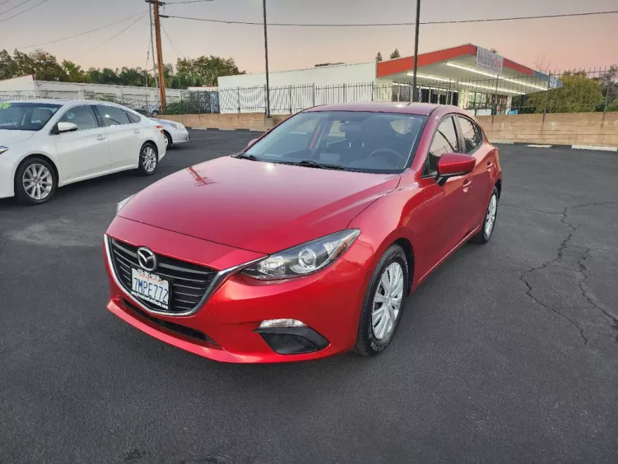 2015 Mazda Mazda3 i Sport photo 1