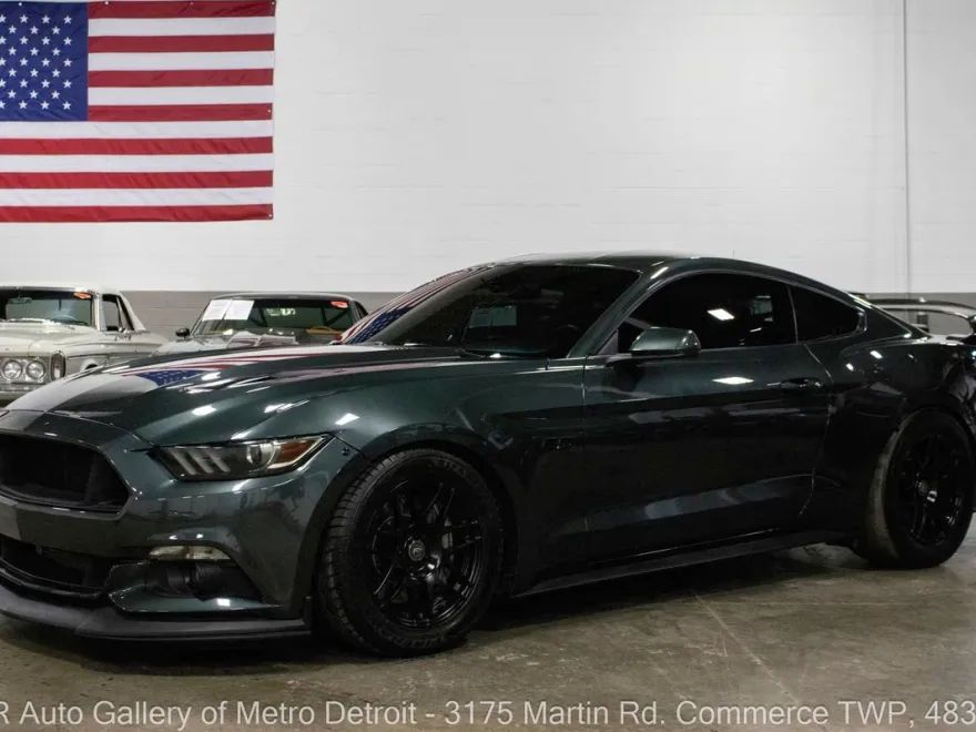 2015 Ford Mustang GT Premium photo 1