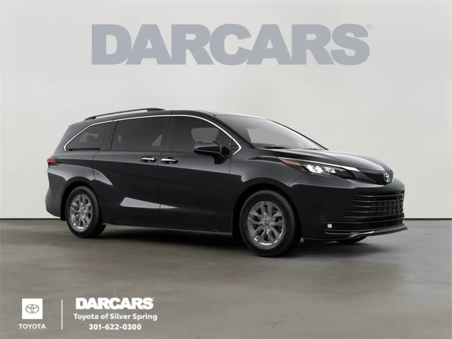 2025 Toyota Sienna XLE photo 1