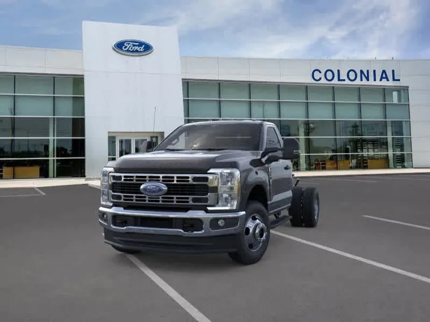 2026 Ford F-350 XL photo 1