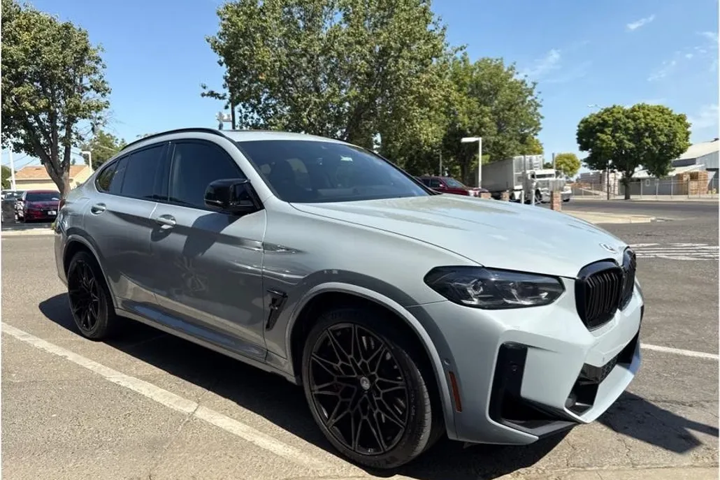 2023 Bmw X4 photo 1