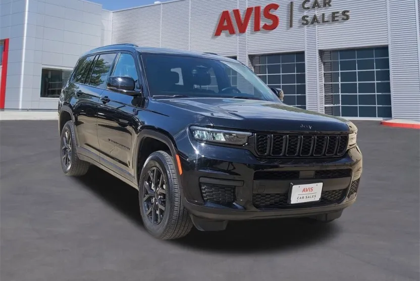 2024 Jeep Grand Cherokee Laredo photo 1