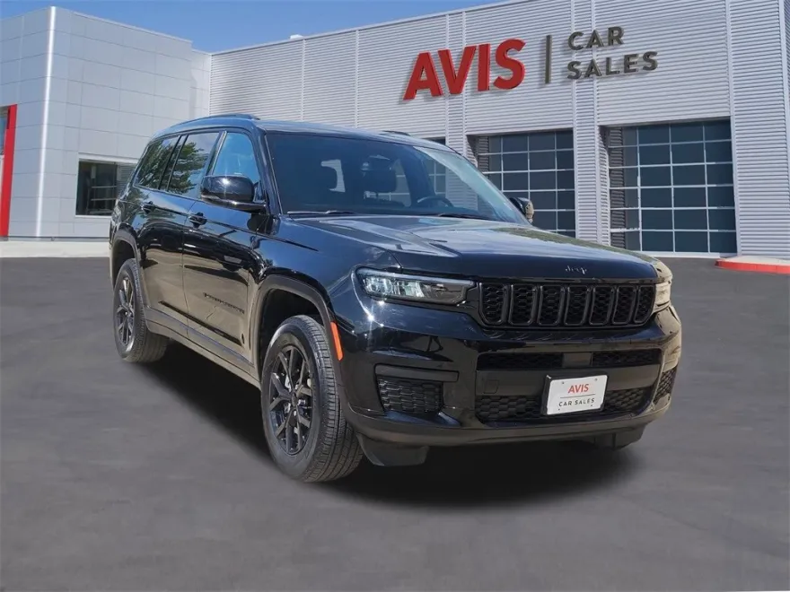 2024 Jeep Grand Cherokee Laredo photo 1