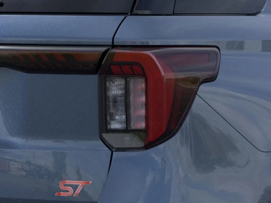 2025 Ford Explorer ST photo 20