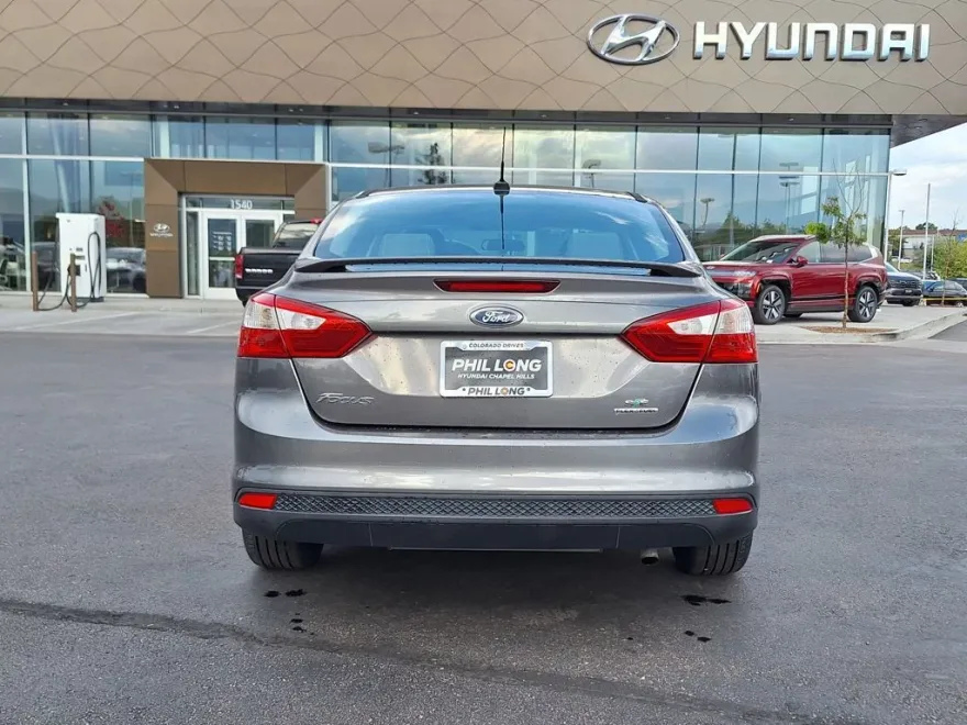 2014 Ford Focus SE photo 1
