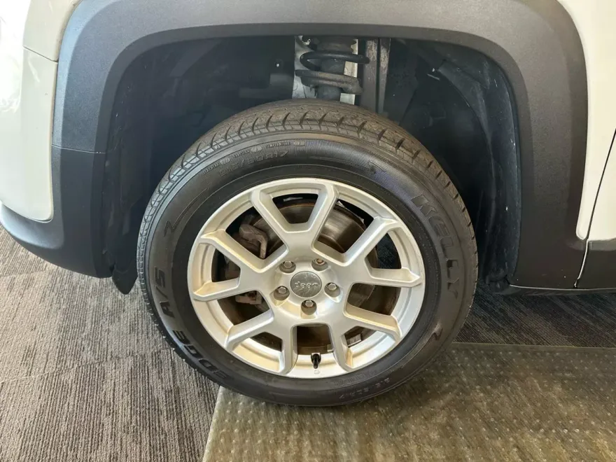 2019 Jeep Renegade Latitude North Edition photo 1