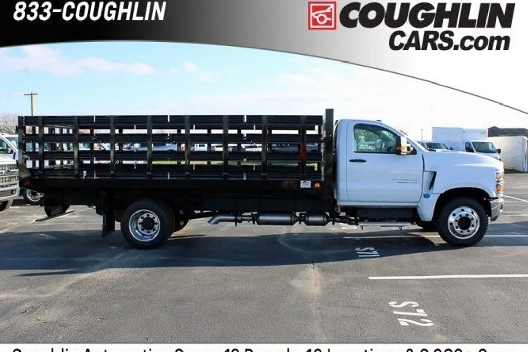 2024 Chevrolet Silverado 5500HD Work Truck photo 1