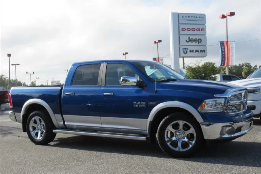 2017 Ram 1500 Laramie photo 1