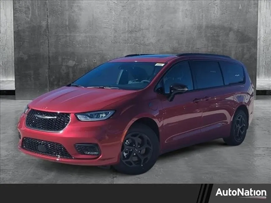 2025 Chrysler Pacifica Hybrid S Appearance photo 1