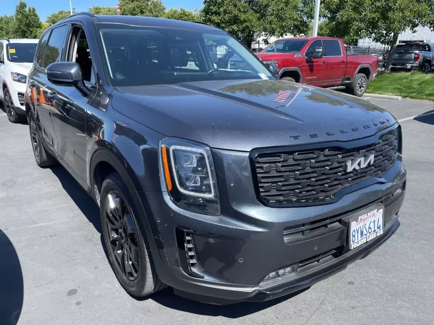 2022 Kia Telluride SX photo 1