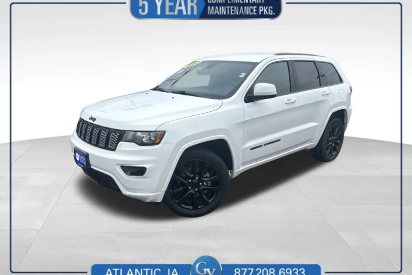 2017 Jeep Grand Cherokee Altitude photo 1