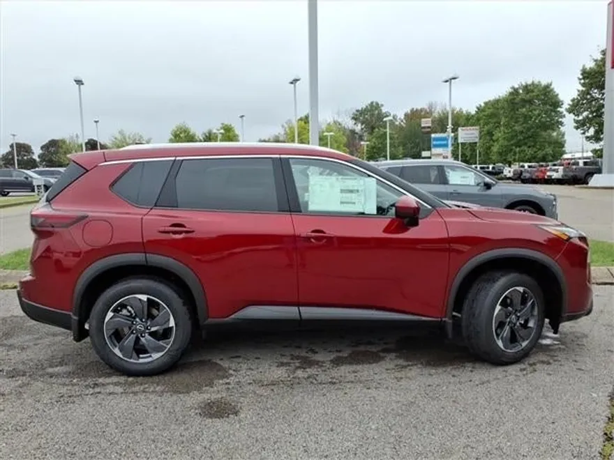 2026 Nissan Rogue SV photo 1